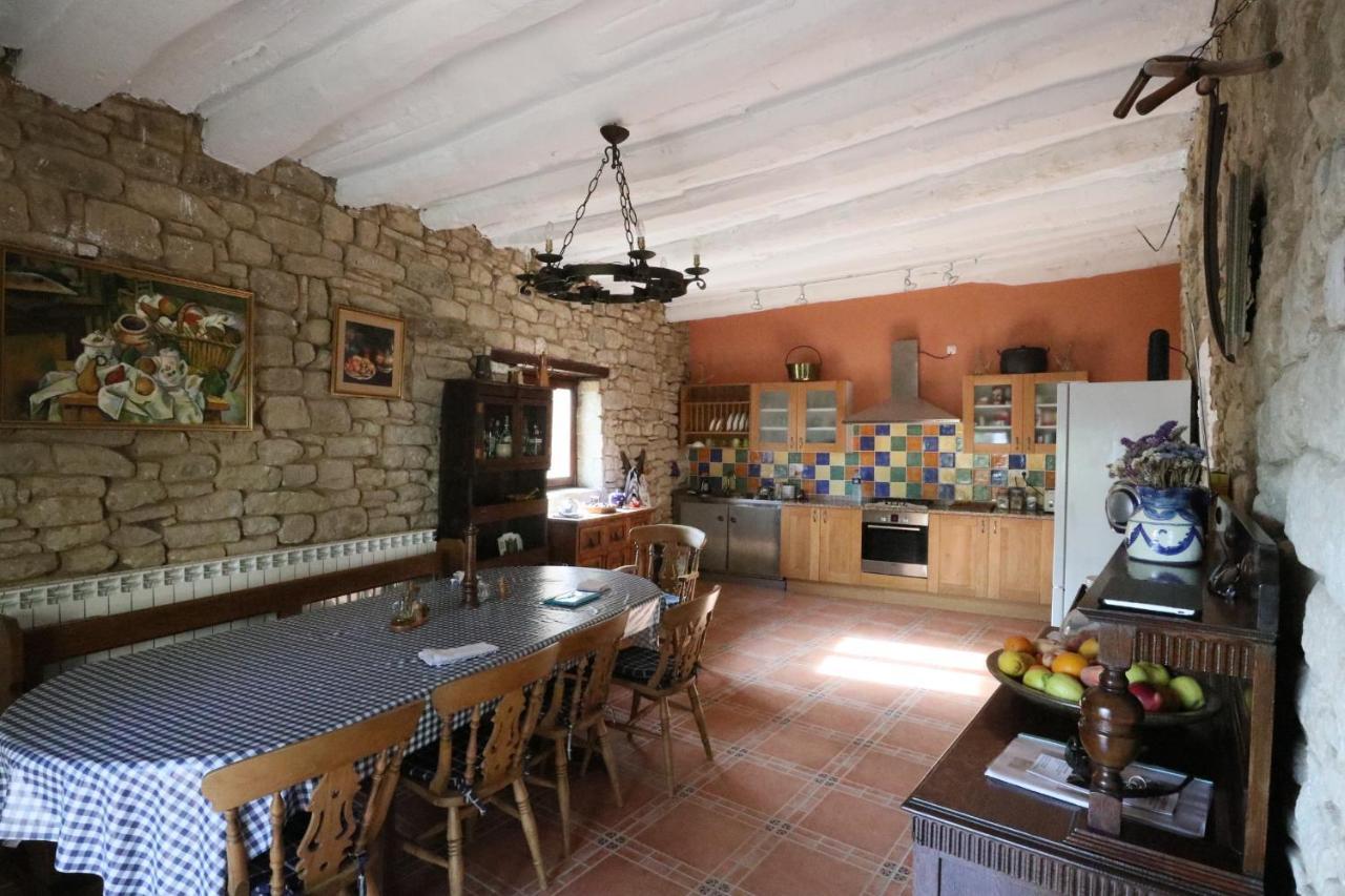 Bed and Breakfast Casa Amparo San Martín de Unx Exterior foto